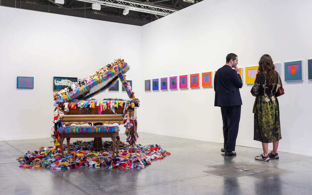 Art Basel 2024: Laat je Interieur Inspireren door de Kunsttrends van de Beurs
